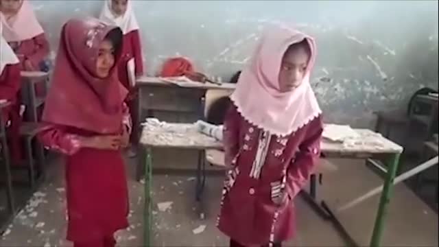 ریزش سقف یک مدرسه در روستایی در میناب