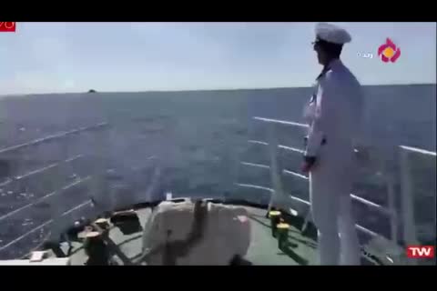 (فیلم) فرار ناو «آبراهم لینکلن» از رزمایش ایران، چین و روسیه