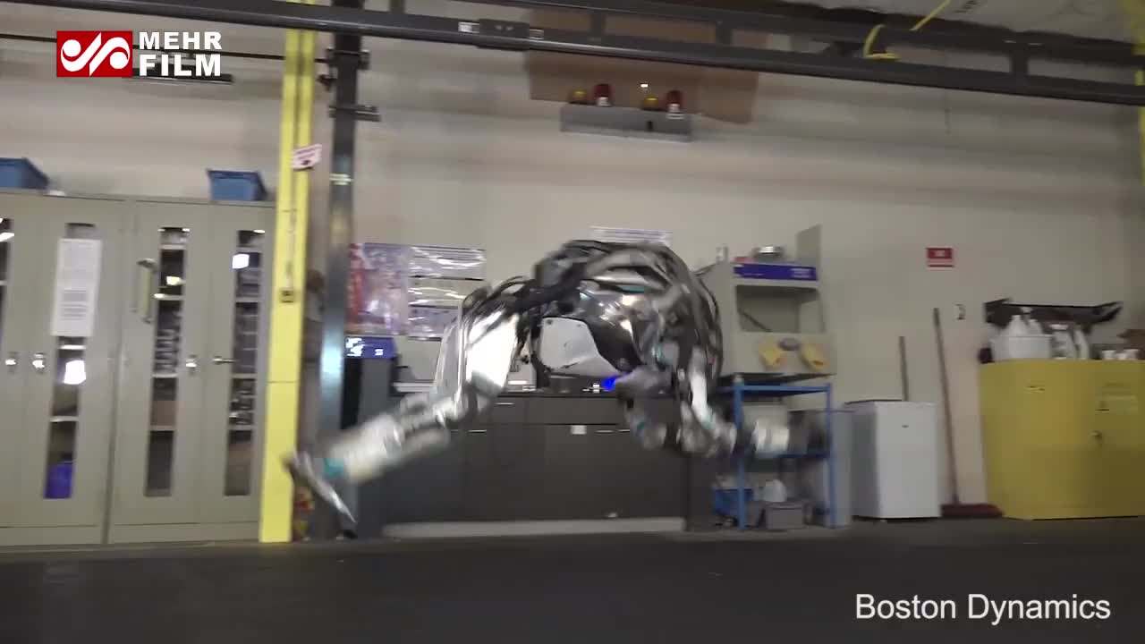 (فیلم) رباتی که بالانس می زند و می چرخد