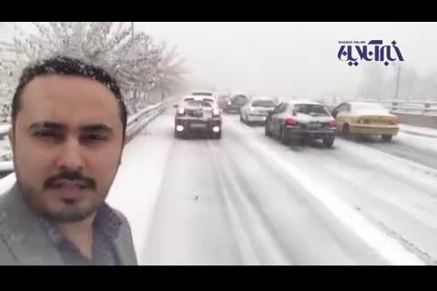 (فیلم) برف بزرگراه یادگار امام را بست