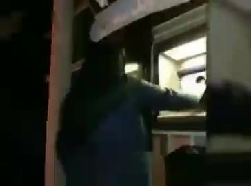 (فیلم) حرکت استثنایی یک مادر ایرانی در مقابله با کرونا