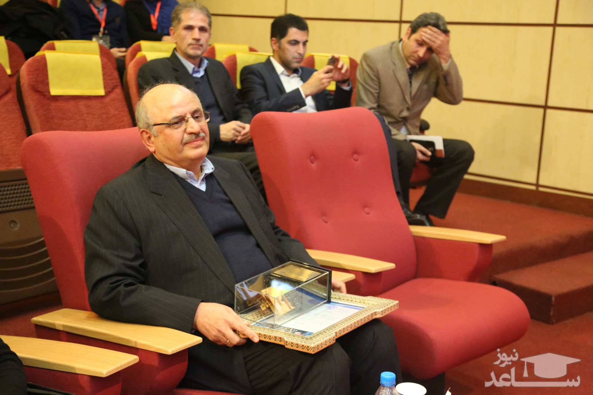 تغییر در محتوای رشته‌های علوم انسانی و رشته‌های فنی