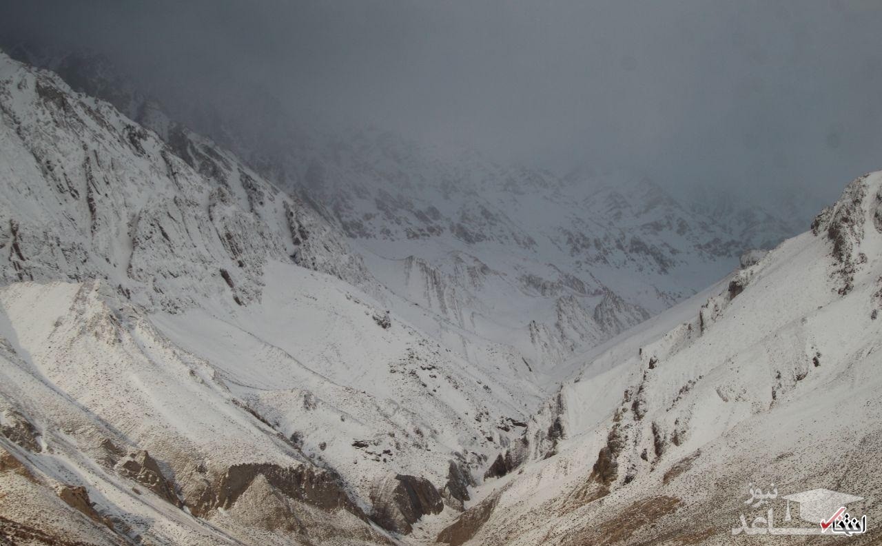 1حتمال زنده‌بودن مسافران هواپیما پس‌از سقوط زیر صفر است