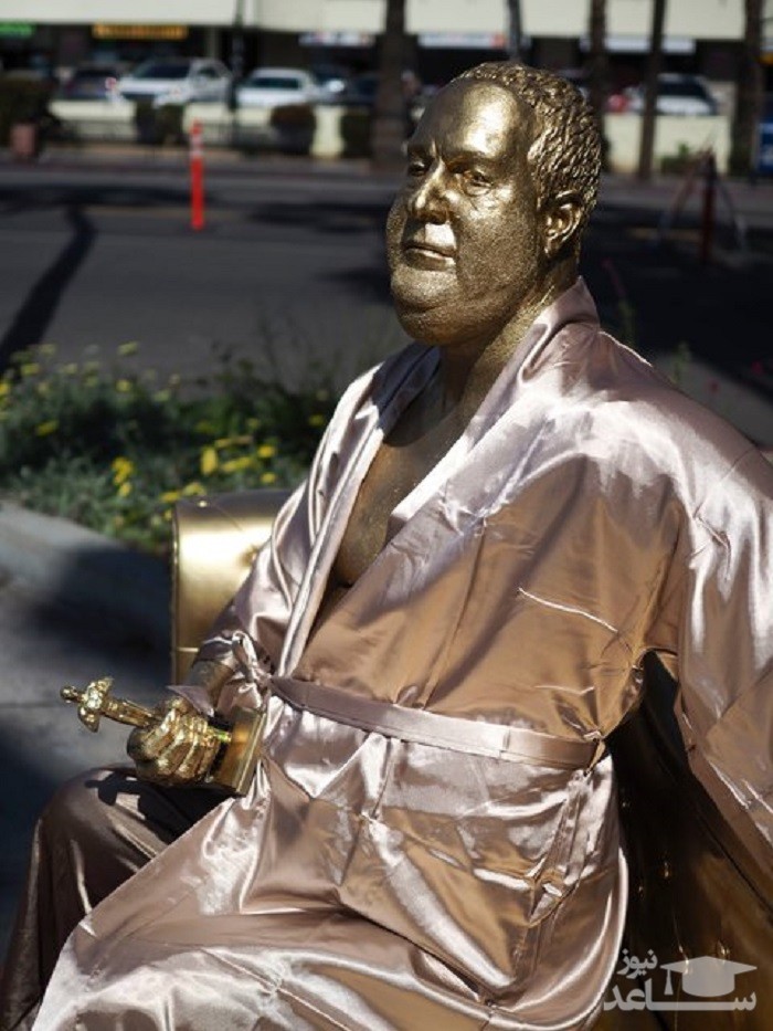 نصب مجسمه تهیه‌کننده فاسد در هالیوود!