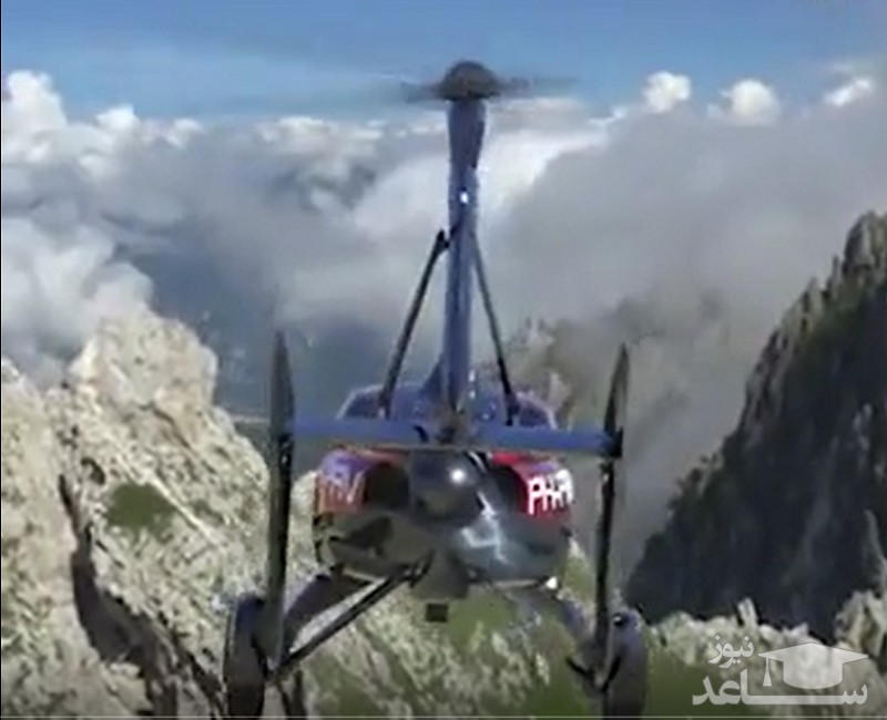 فیلم آزمایش نخستین خودروی پرنده در جهان