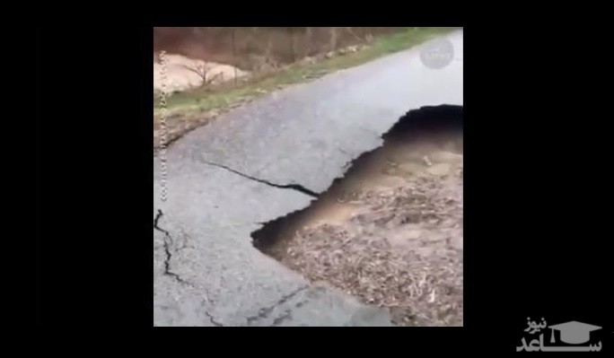 (فیلم) سیلاب در ایندیانای آمریکا پوست جاده را کَند!