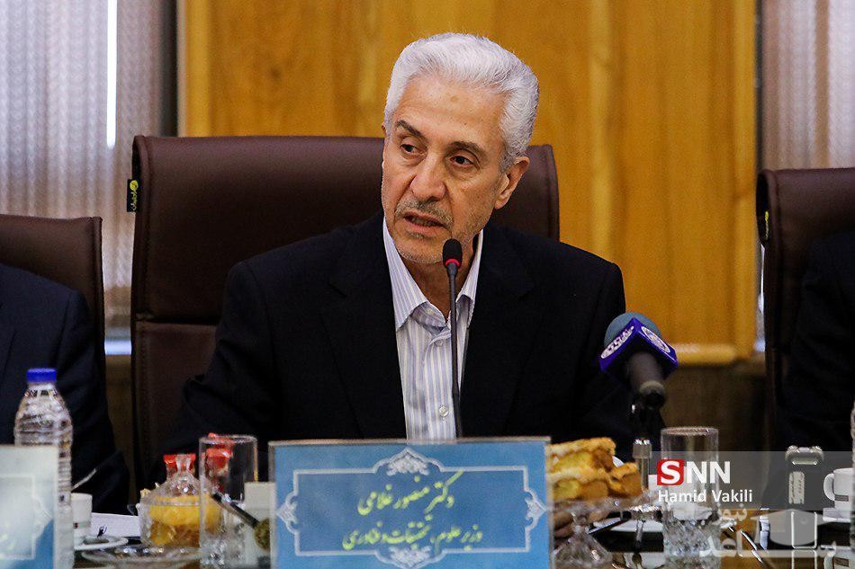 ظرفیت پذیرش دانشجو کاهش می‌یابد/ آیین نامه ارتقای اساتید بازنگری می‌شود
