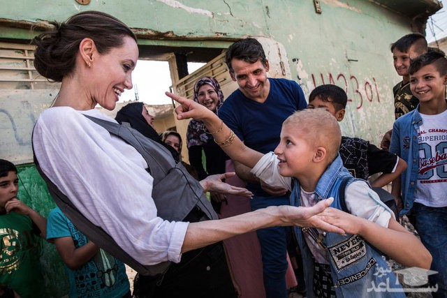 فیلم بازدید آنجلینا جولی از خرابی های داعش در موصل