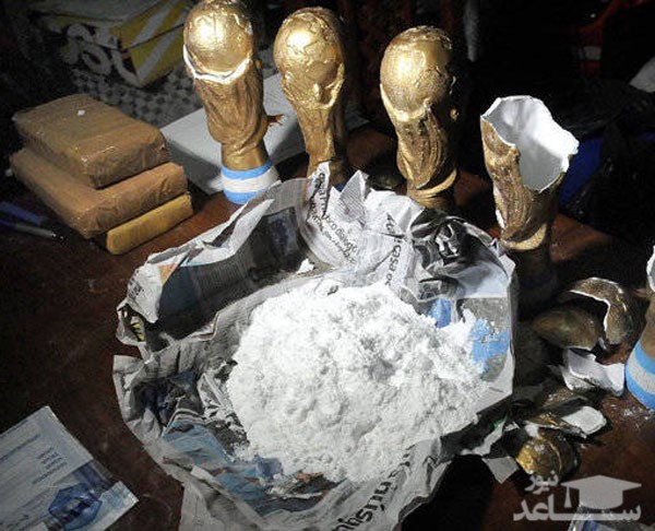 تصاویری از جاسازی مواد مخدر در مجسمه های جام جهانی