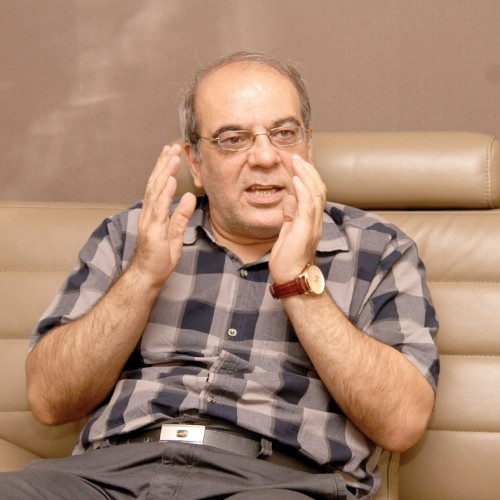 عباس عبدی: سمت رئیس‌جمهوری را حذف کنید