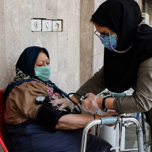 آغاز واکسیناسیون افراد 80 سال به بالا در ایران از امروز