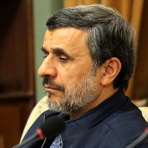 احمدی نژاد ، همچنان عضو مجمع تشخیص می ماند؟