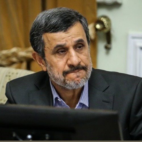 احمدی‌نژاد مثل خاتمی تکرار می‌کند؟/ رفتارهای عجیب برای بازگشت به پاستور