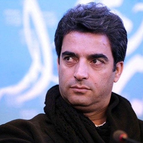 عکس عجیب روی تیشرت منوچهر هادی