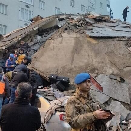 علی کریمی از زلزله مهیب ترکیه می گوید