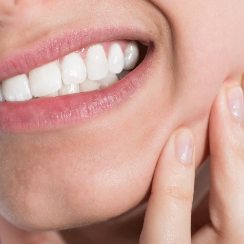 عمل جراحی فک چیست و چه ارتباطی با از دست دادن دندان دارد؟