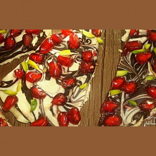 آموزش تهیه بارک شکلاتی انار ساده و خوشمزه ویژه شب یلدا