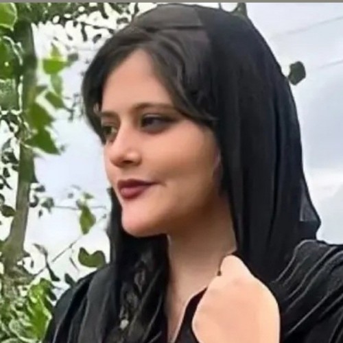 عصبانیت خبرگزاری فارس از توییت های اسنپ و تپسی درباره مهسا امینی