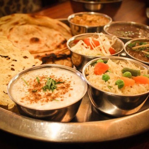 آشنایی با آداب غذا خوردن به سبک هندی ها
