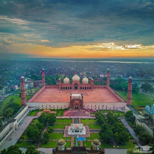 آشنایی با مسجد «پادشاهی» در پاکستان