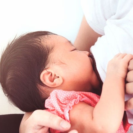 عوامل تاثیر گذار بر طعم شیر مادر