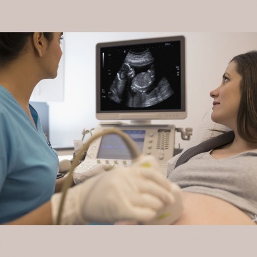 آیا سونوگرافی برای جنین و مادر باردار خطری هم دارد؟