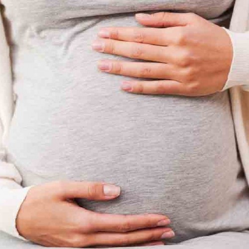 بارداری مجدد زن انگلیسی در زمانی که باردار بود!!