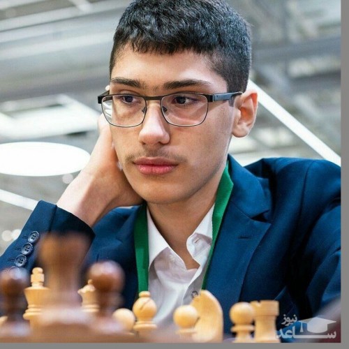 بغض علیرضا فیروزجا هنگام پخش سرود فرانسه