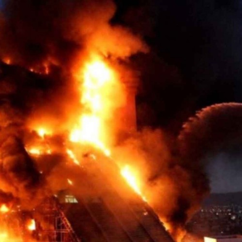 (فیلم) برج رامیلا چالوس همچنان در آتش می سوزد