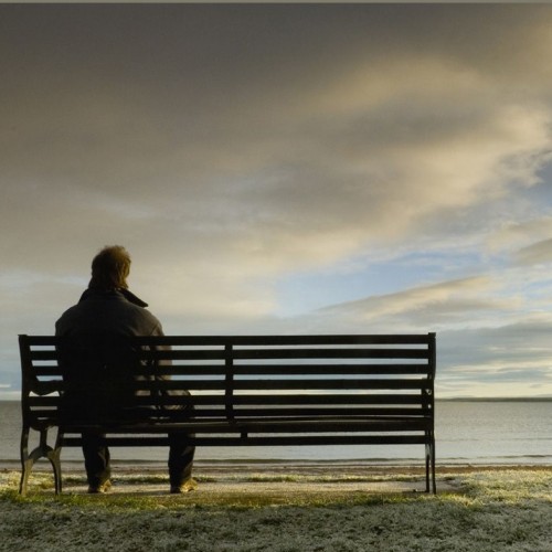 چرا در رابطه عاطفی احساس تنهایی می‌کنیم؟