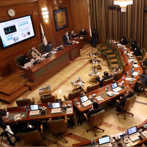 درگیری لفظی در شورای شهر تهران؛ اقراریان جلسه را ترک کرد