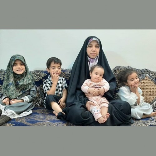 زندگی شیرین مادر دهه هشتادی با 4 فرزند/ جوان ترین مادر ایرانی را می شناسید؟