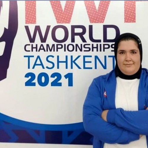 دختر ایرانی نفر سوم مسابقات وزنه‌برداری جهان شد