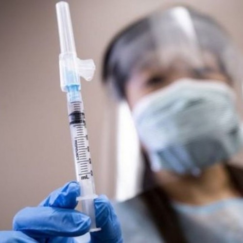 فاصله زیاد بین دو دُز واکسن کرونا نگران‌کننده است؟