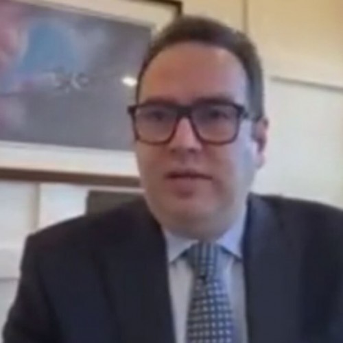 (فیلم) از دستمزدهای نجومی تا جذب خبرنگاران بی‌سواد