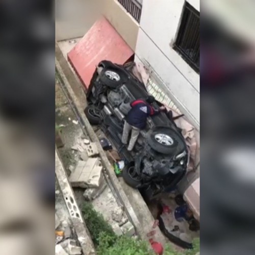 (فیلم) بلایی که راننده زن سر خود و دخترانش آورد