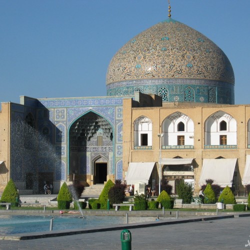 (فیلم) ایرادات باورنکردنی مرمت گنبد مسجد شیخ لطف‌الله