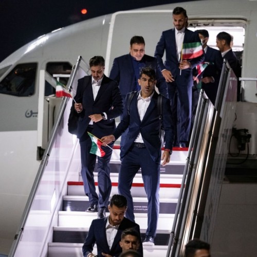 (فیلم) لحظه ورود کاروان تیم ملی ایران به دوحه قطر