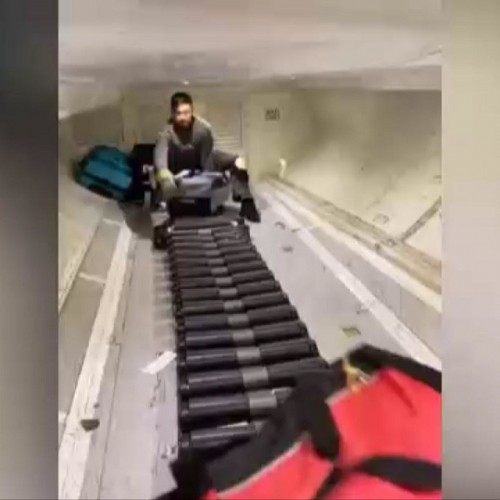 (فیلم) نحوه قرار دادن چمدان مسافران در هواپیما