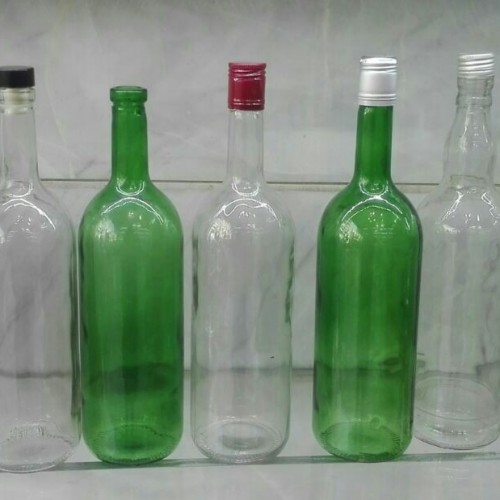 (فیلم) تبدیل بطری‌های شیشه‌ای به ماسه ساحلی در عرض چند ثانیه