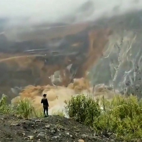 (فیلم) ترس کوهنوردان از رانش زمین در دل کوه