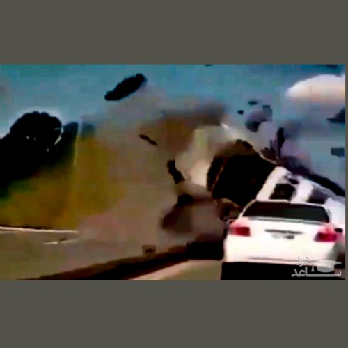 (فیلم) واژگونی پیاپی و خوفناک یک خودروی شاسی بلند در بزرگراه