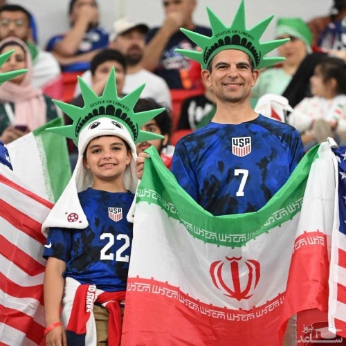 (فیلم) واکنش هواداران تیم ملی کشور به باخت ایران
