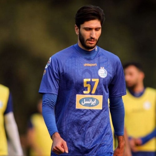 فوری؛ مدافع استقلال در آستانه پرسپولیسی شدن