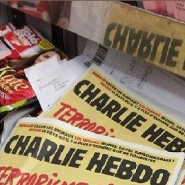 फ्रांसीसी पत्रिका चार्ली हेब्दो ने एर्दोगन के खिलाफ युद्ध की घोषणा की