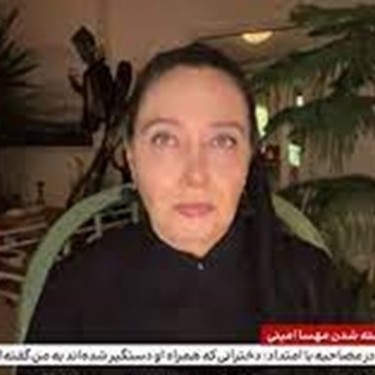 گفت وگوی کتایون ریاحی با ایران اینترنشنال پس از کشف حجاب