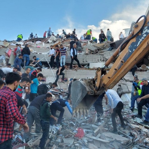 तुर्की में भूकंप ने मचाई भारी तबाही, कई इमारतें गिरीं, ग्रीस में सुनामी