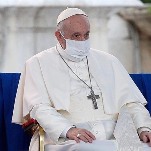 (فیلم) گوش دادن پاپ فرانسیس به آیات قرآن کریم در عراق