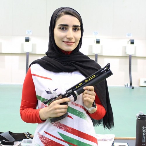 هانیه رستمیان، دختر المپیکی ایران: با اسلحه امانتی سهمیه المپیک گرفتم