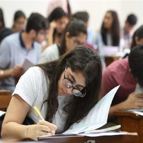 ICSE Exam 2021 : कोरोना के चलते CISCE ने रद्द की 10वीं की परीक्षा, 12वीं की परीक्षाएं बाद में